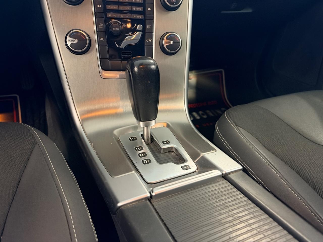 Volvo XC 60 XC60 D3 Geartronic Momentum