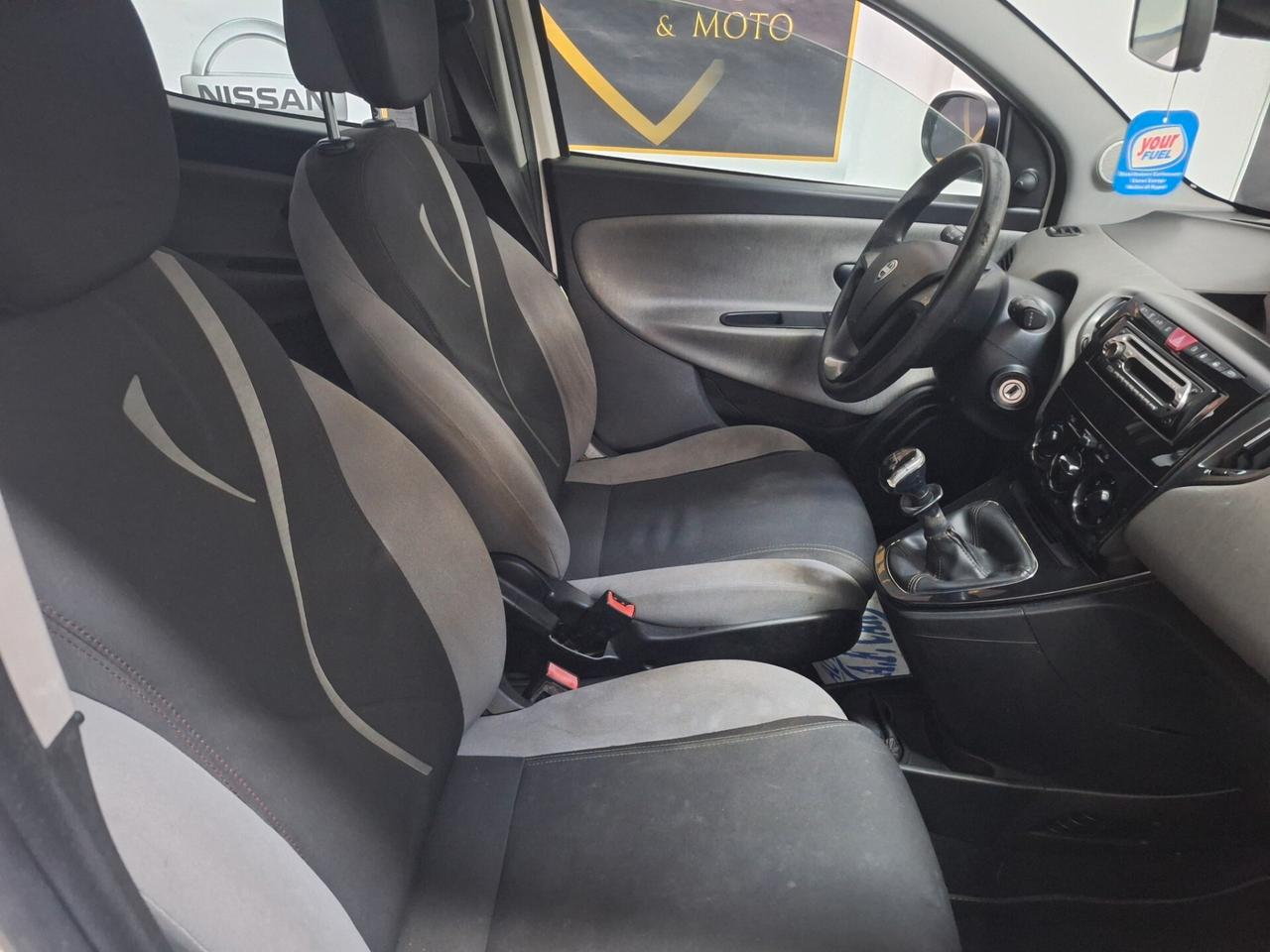 Lancia Ypsilon 1.2 69 CV 5 porte GPL Ecochic Gold