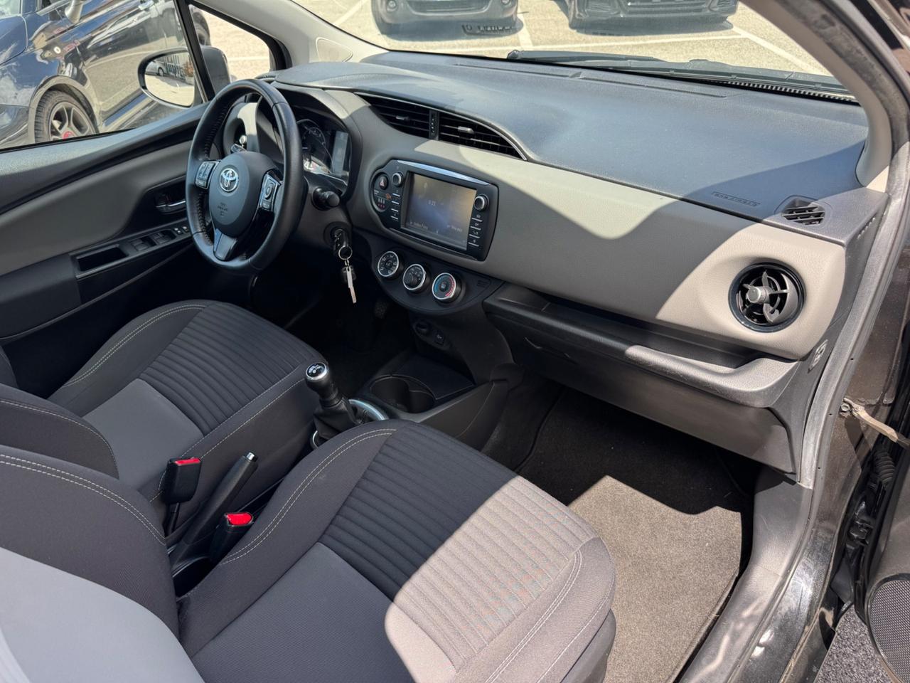 Toyota Yaris 1.5 5 porte Active