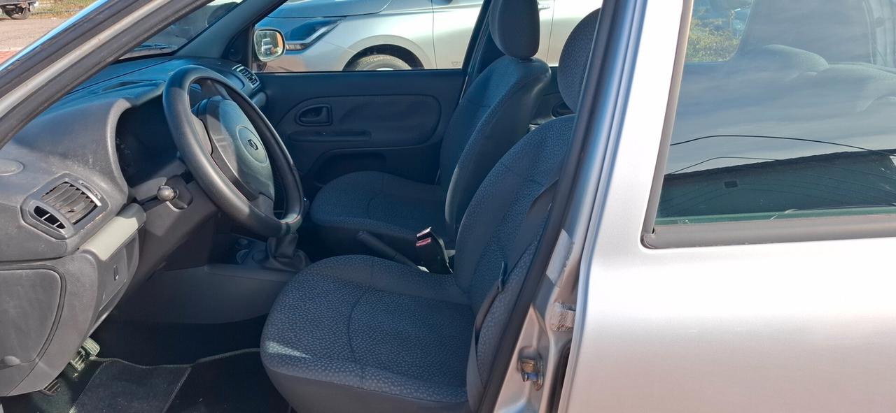 Renault Clio Storia 1.2 5 porte GPL Confort