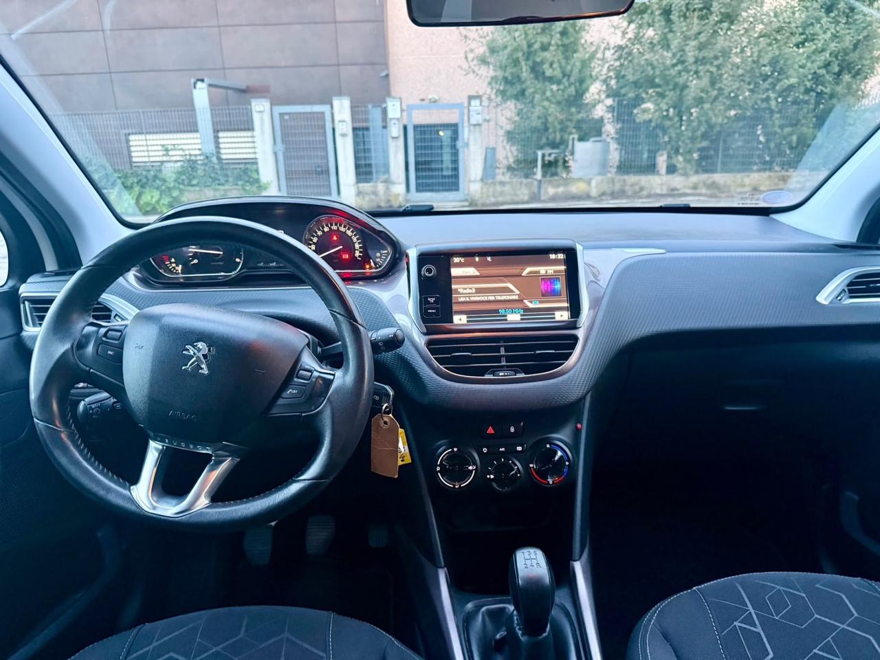 Peugeot 2008 1.6 e-HDi 2014 120.000km per neopatentati