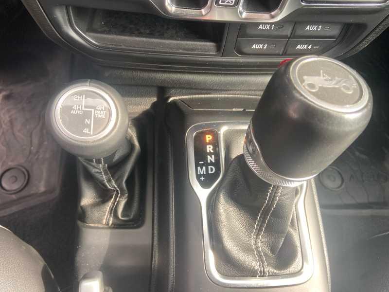 JEEP Wrangler Unlimited 2.2 mjt II Sahara AuTo