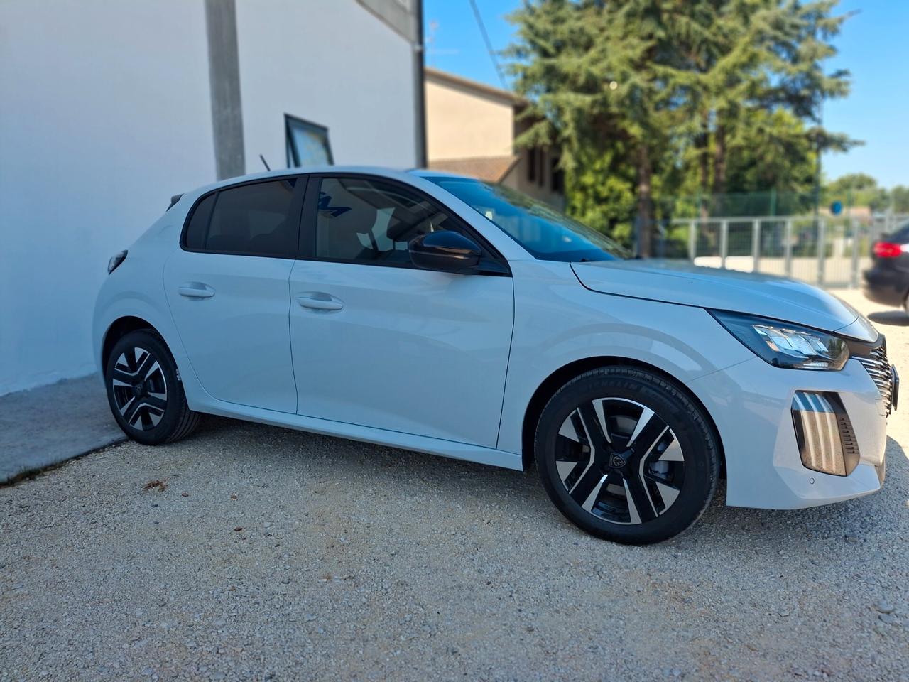 Peugeot 208 208, style