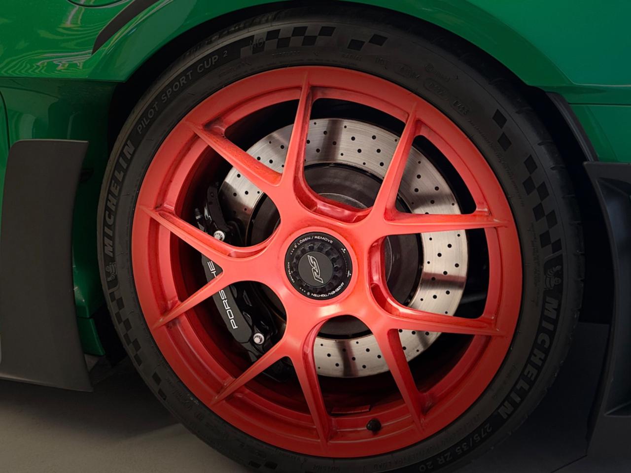 Porsche 992 GT3 RS WEISSACH PARI AL NUOVO PRONTACONSEGNA
