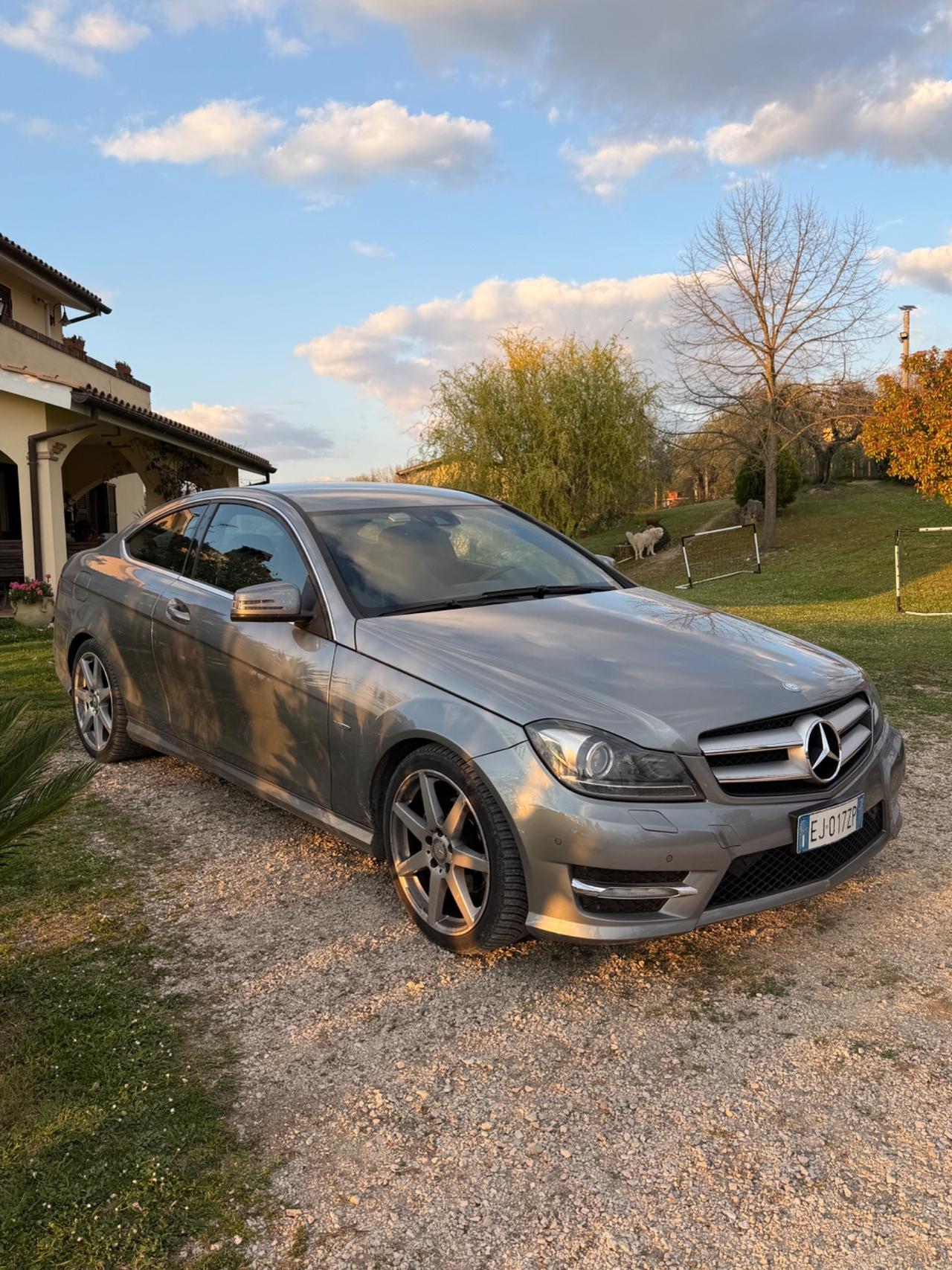 Mercedes-benz C 220 CDI BlueEFFICIENCY Coupé Avantgarde
