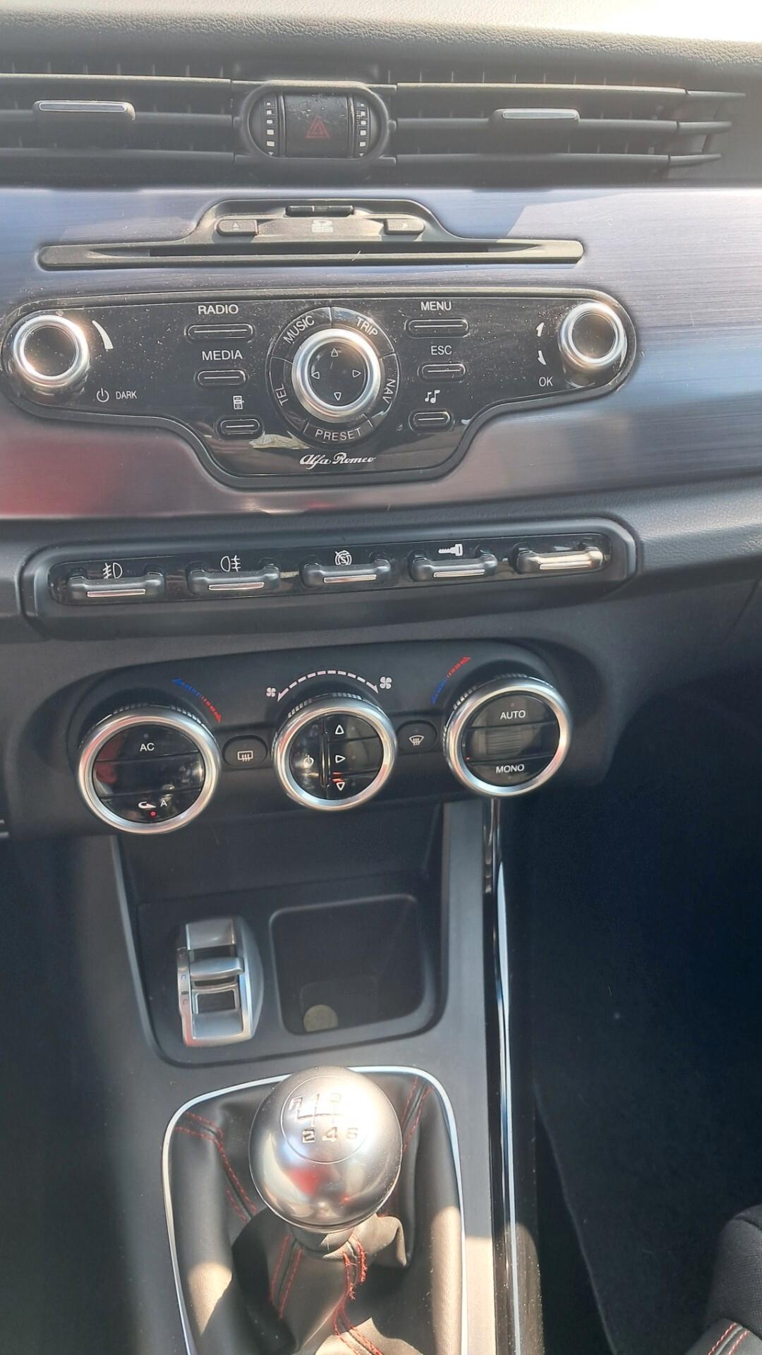 Alfa Romeo Giulietta 1.4 Turbo MultiAir Distinctive