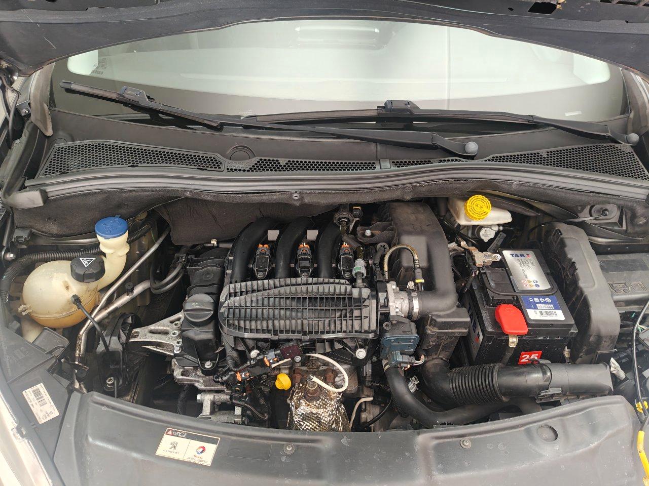 Peugeot 208 5 Porte 208 5p 1.0 puretech (vti) 12v Active LEGGI