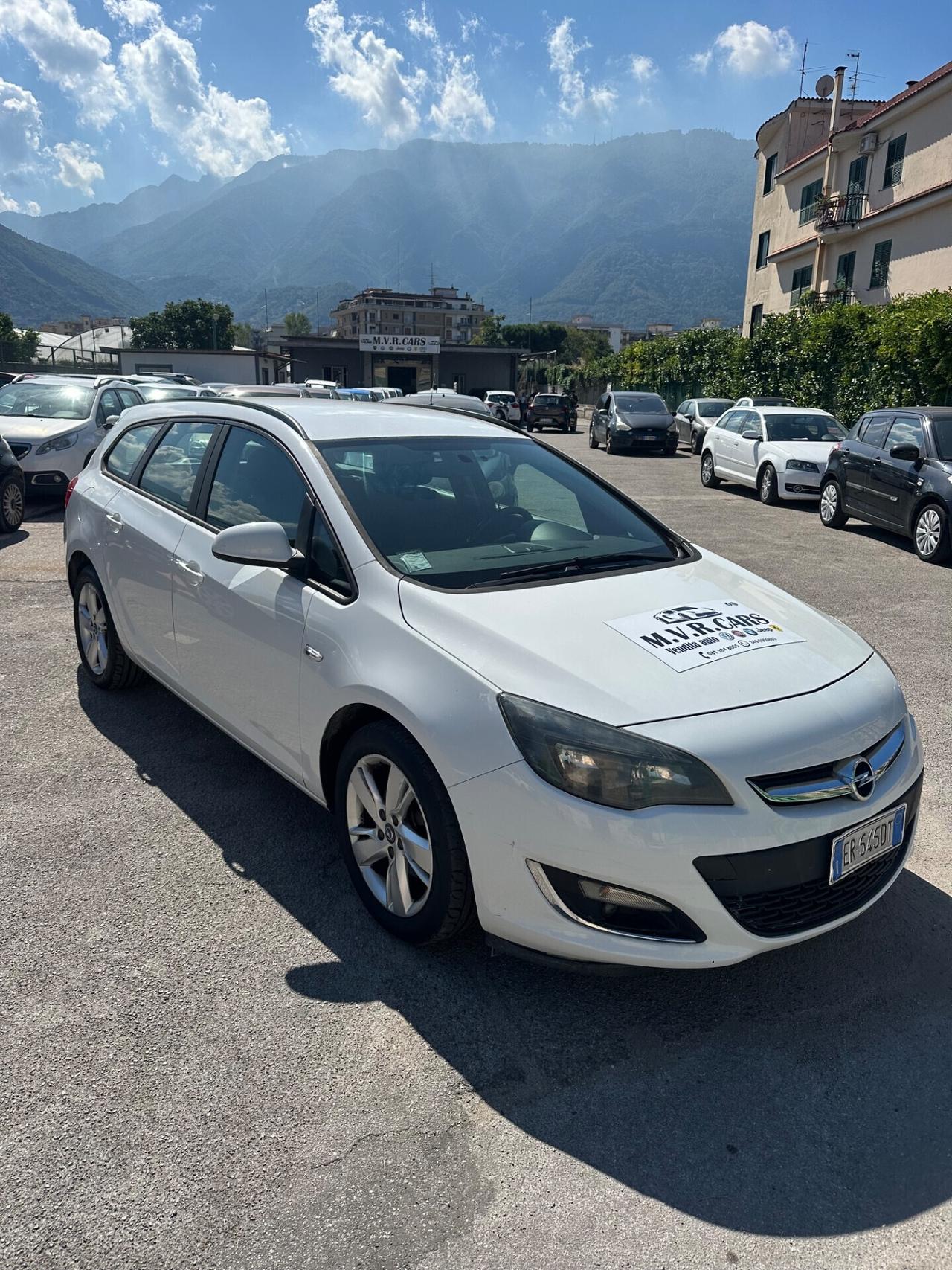 Opel Astra 1.7 CDTI 110CV Sports Tourer Cosmo