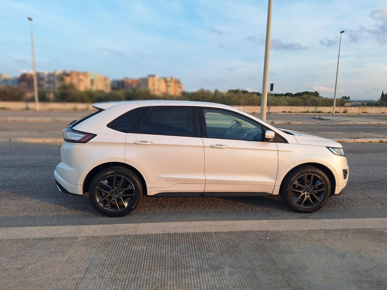 Ford Edge 2.0 TDCI 210 CV AWD Powershift UNICO PR.