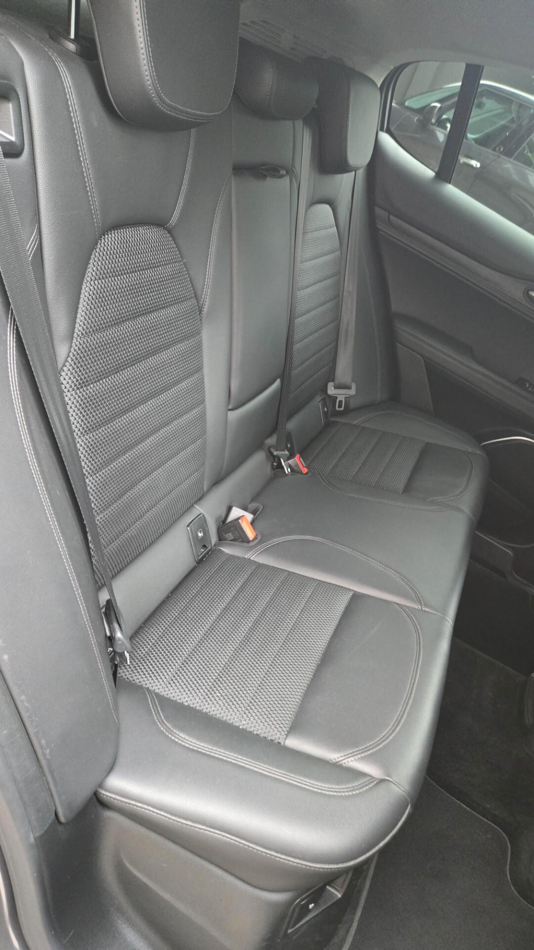 Alfa Romeo Stelvio 2.2 Turbodiesel 210 CV AT8 Q4 Executive