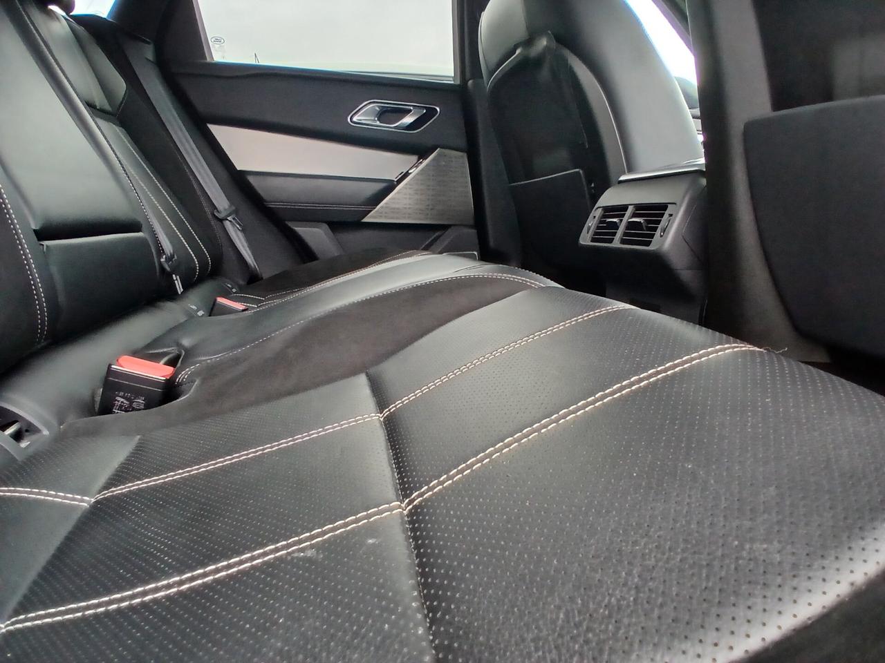 Land Rover Range Rover Velar 2.0D I4 240 CV S