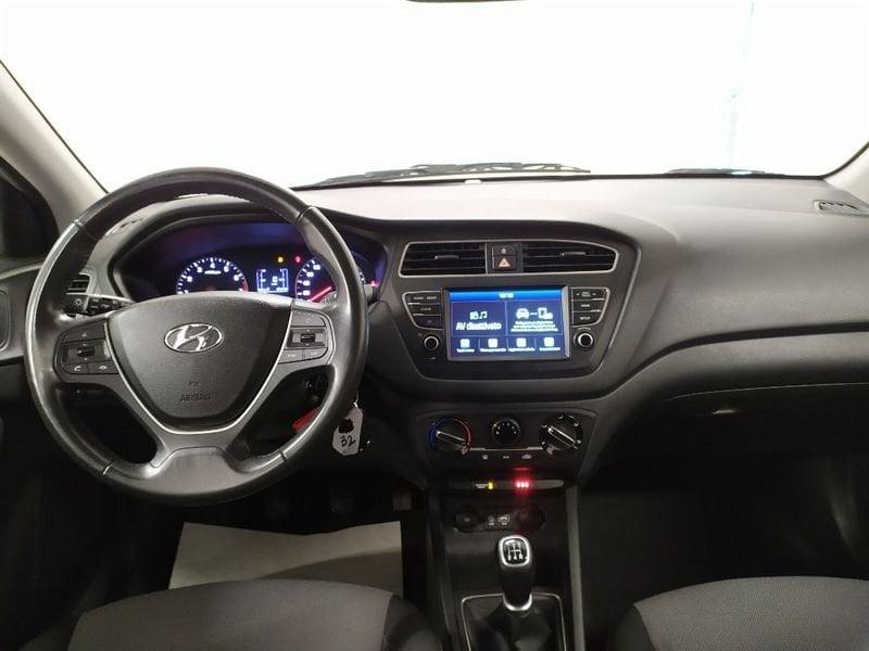 Hyundai i20 5p 1.2 mpi Connectline 75cv