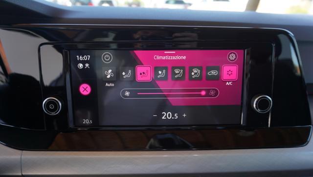 VOLKSWAGEN Golf 1.0 eTSI EVO DSG Life
