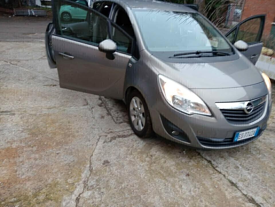 Opel Meriva 1.3 CDTI 95CV ecoFLEX Cosmo