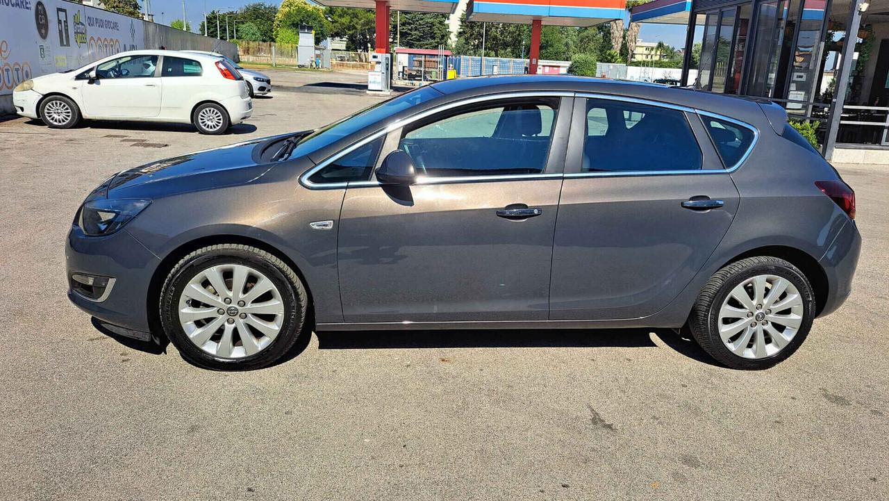 Opel Astra 1.4 Benzina 120CV Cosmo