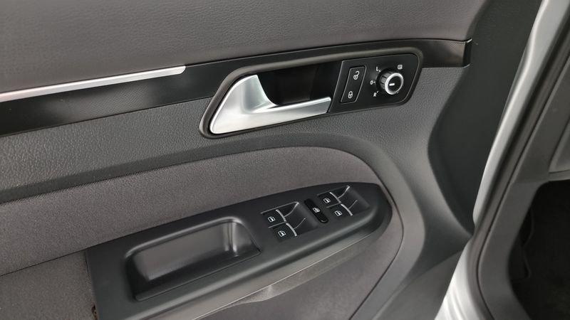 Volkswagen Touran 2.0 TDI 140 CV DSG Highline 7 Posti
