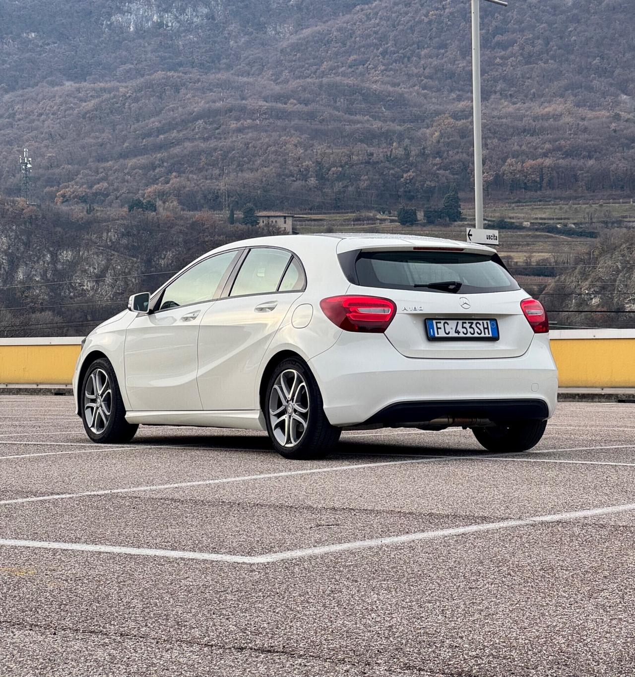 Mercedes-benz A 180 Premium SOLO 84.000km