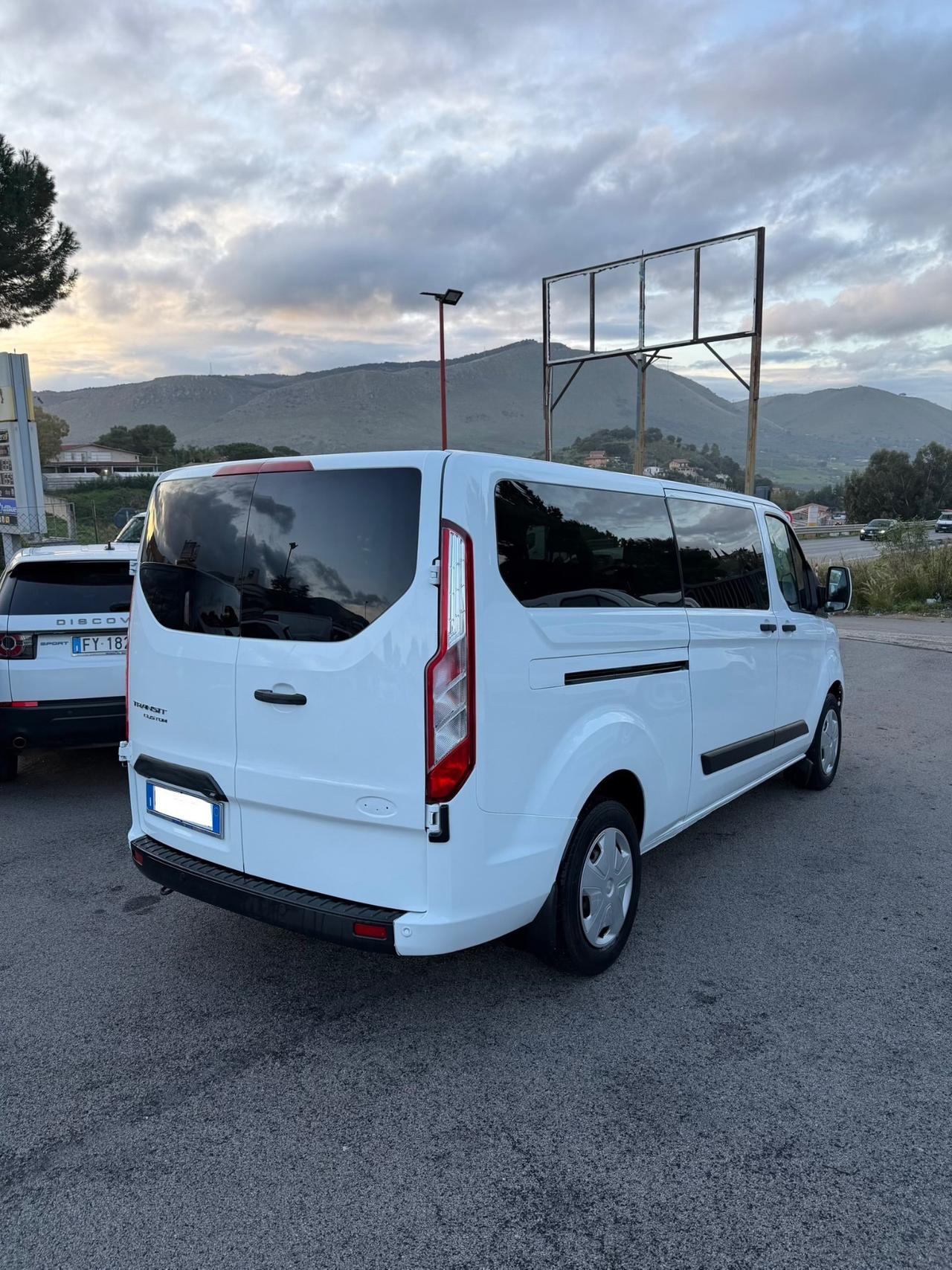 Ford Transit Custom 2.0 EcoBlue 130 9 posti 2023