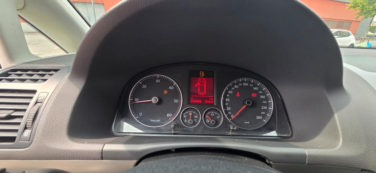 Volkswagen Touran 2.0 16V TDI Highline
