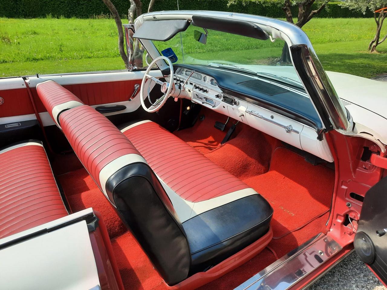 Ford Galaxie Sunliner Convertibile del 1960