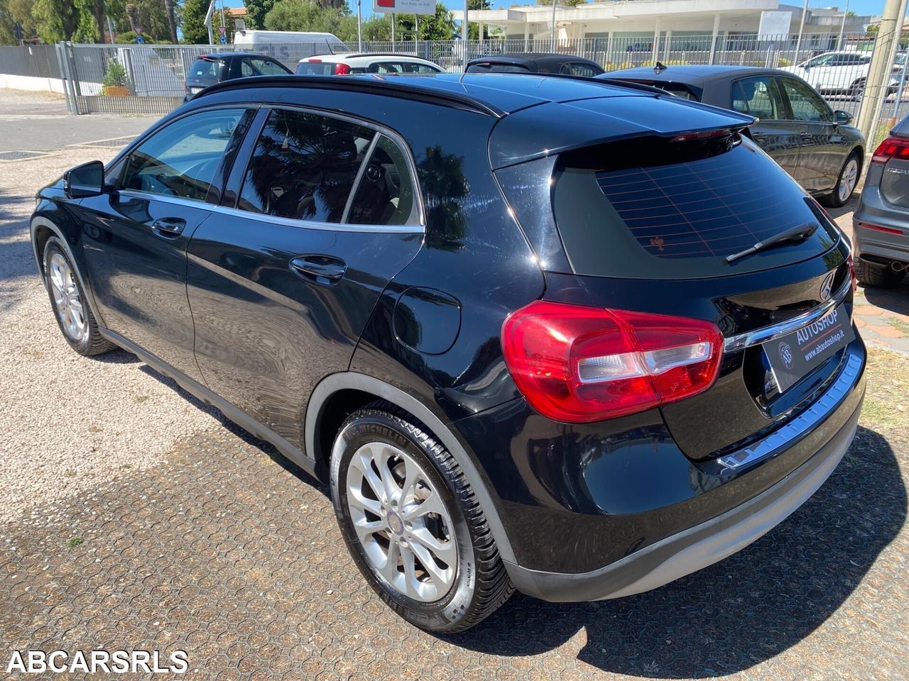 MERCEDES - Classe GLA - GLA 200 d Automatic 4Matic