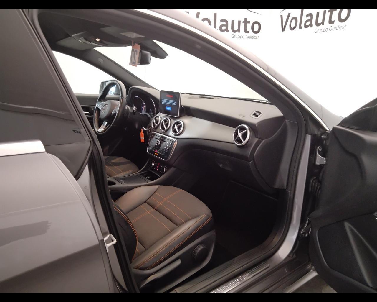 Mercedes-Benz CLA Shooting Brake - X117 - CLA Shooting Brake 200 d (cdi) S