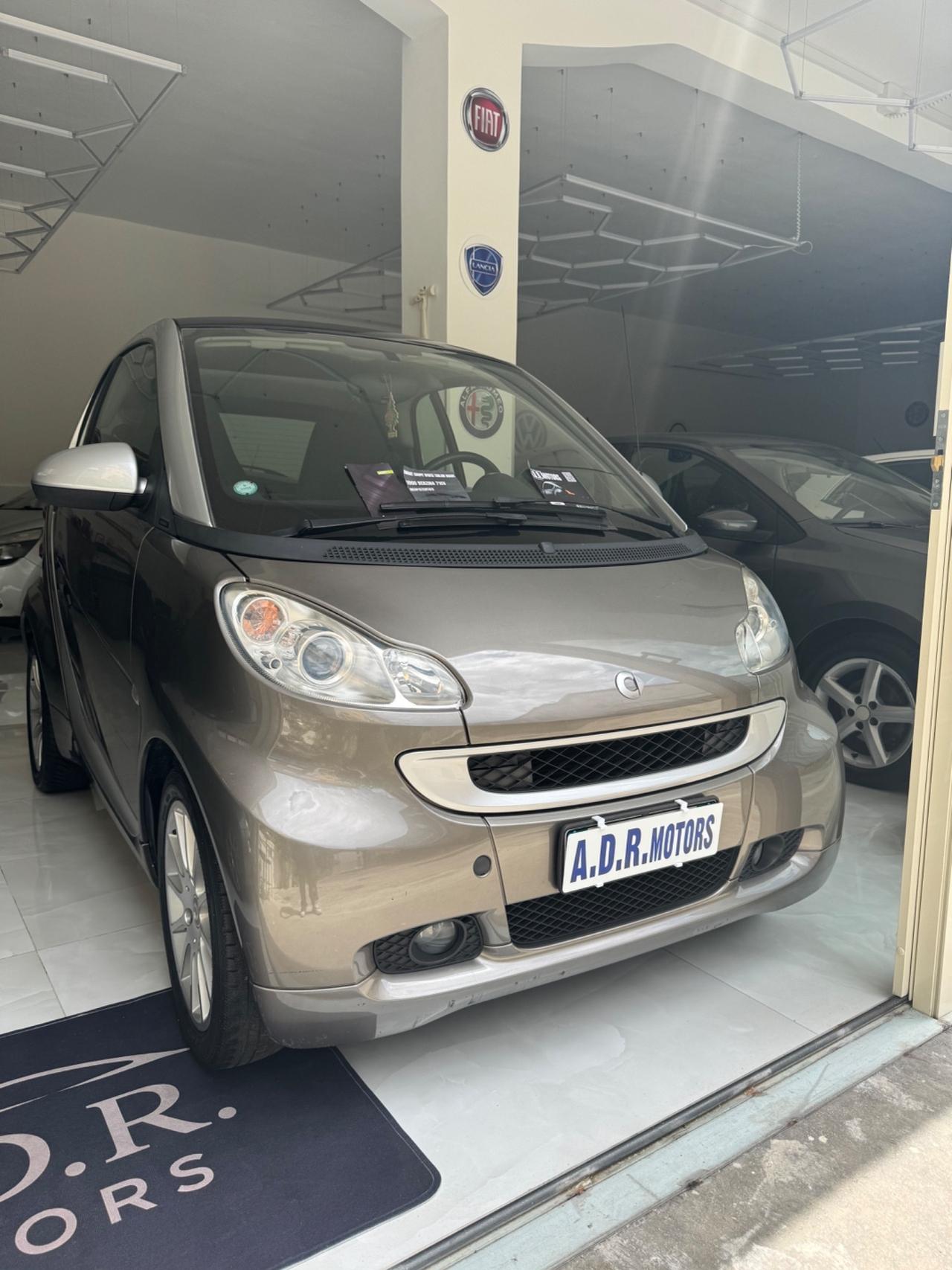 Smart ForTwo 1000 52 kW MHD coupé passion