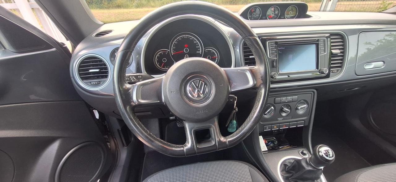 Volkswagen Maggiolino Cabrio 2.0 TDI Design BlueMotion Technology