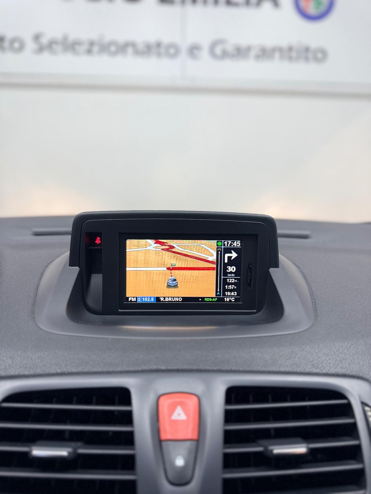 Renault Megane 1.6 Attractive GPL 04/2012 NEOPATENTATI