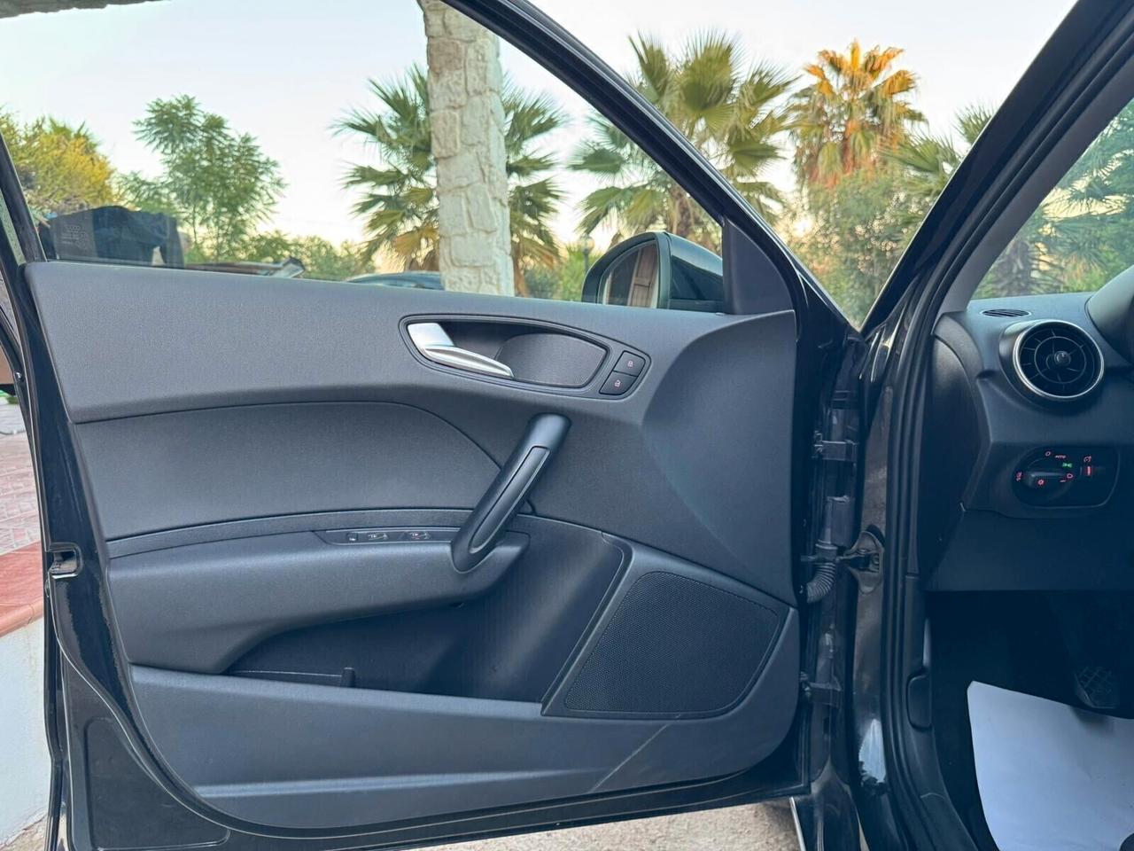 Audi A1 1.6 TDI 116 CV Adatta neopatentati