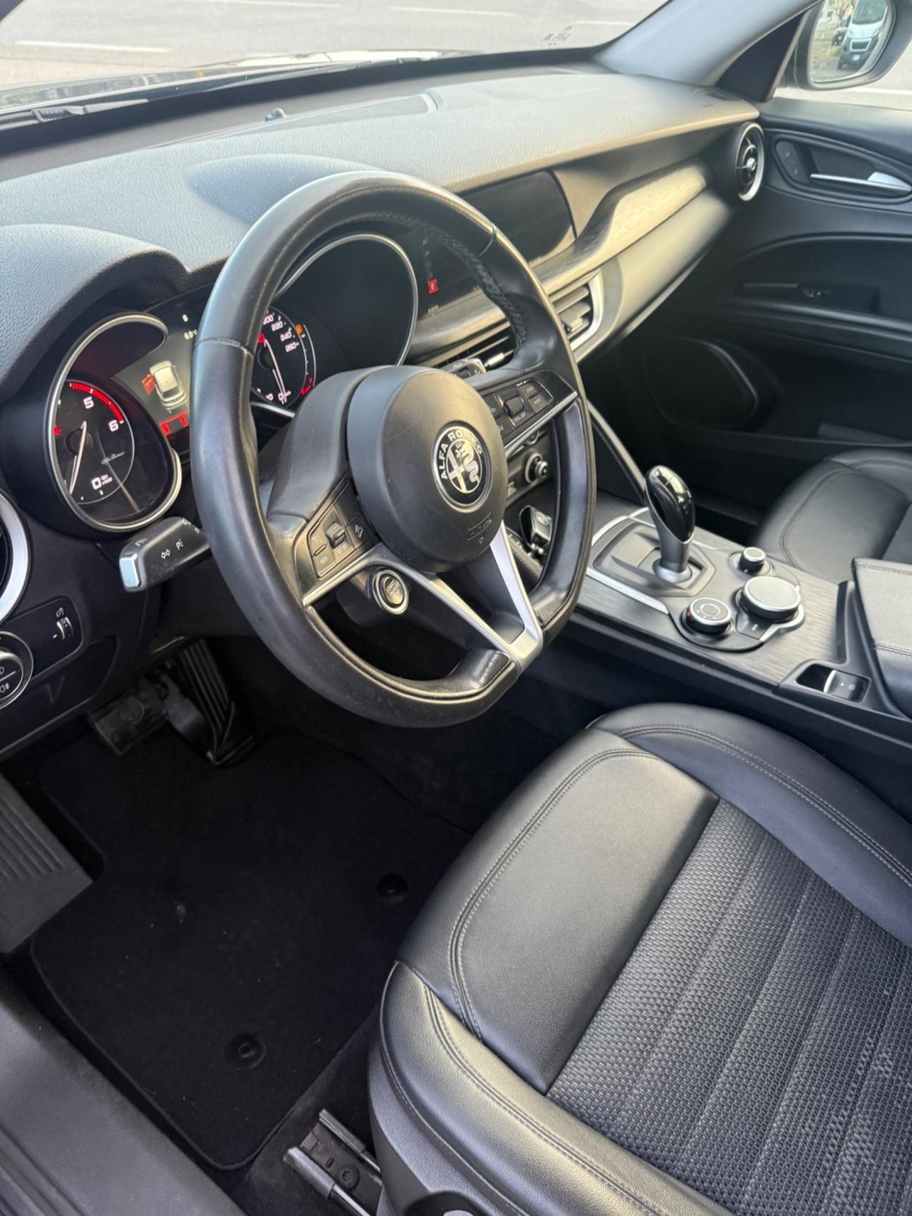 Alfa Romeo Stelvio 2.2 Turbodiesel 210 CV AT8 Q4 Business