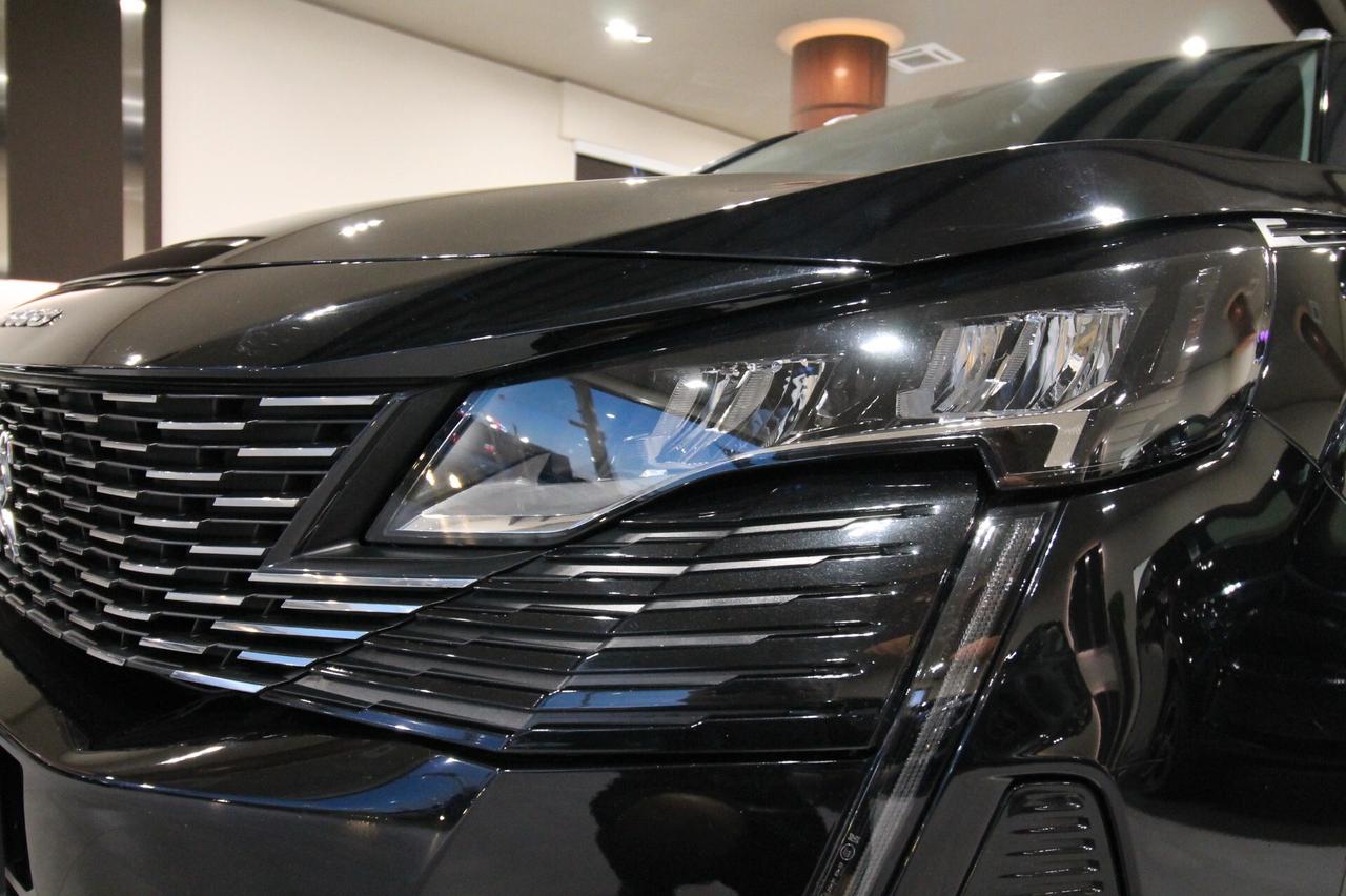 PEUGEOT 5008 1.5 130 CV ALLURE