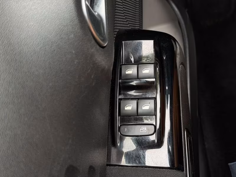 Citroën C3 C3 1.2 puretech Shine Pack s&s 83cv "GRIGIO BICOLORE “