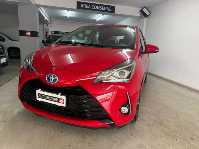 TOYOTA Yaris 1.5 Hybrid 5 porte Business