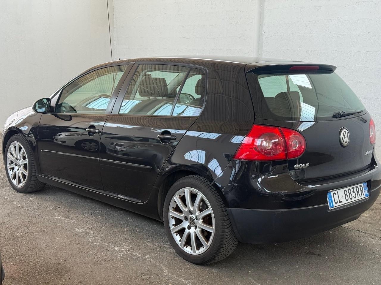 Volkswagen Golf 2.0 16V TDI 5p. Sportline