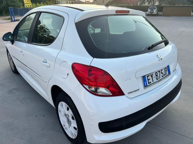 Peugeot 207 1.4 75 cv Benzina Gpl