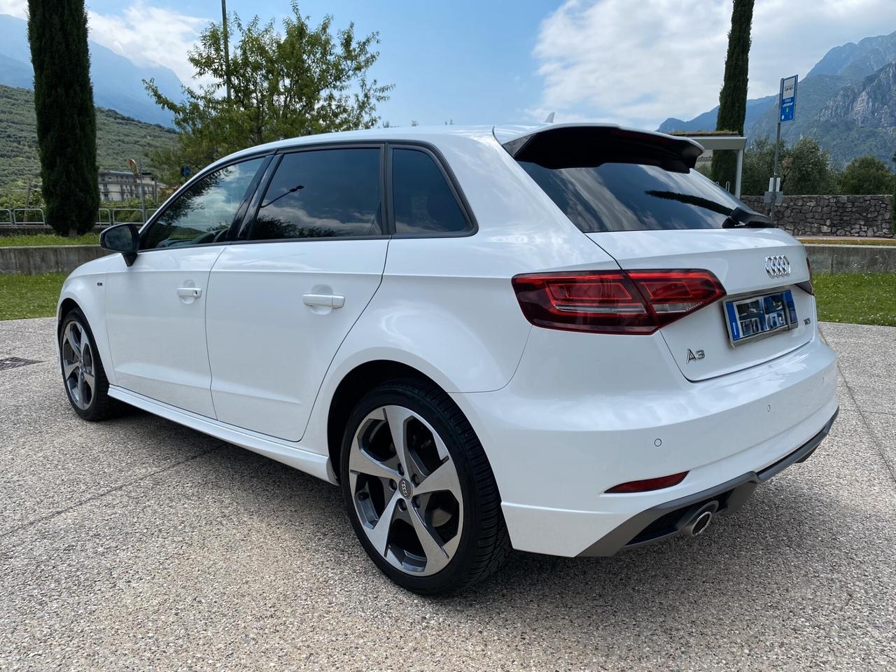 Audi A3 SPB 2.0 TDI S tronic >mini-rate € 146-