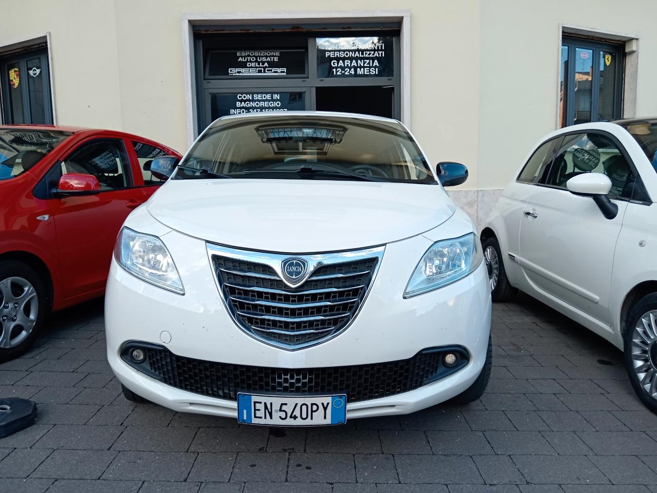 Lancia Ypsilon 0.9 TwinAir 85 CV 5 porte Metano Ecochic Silver