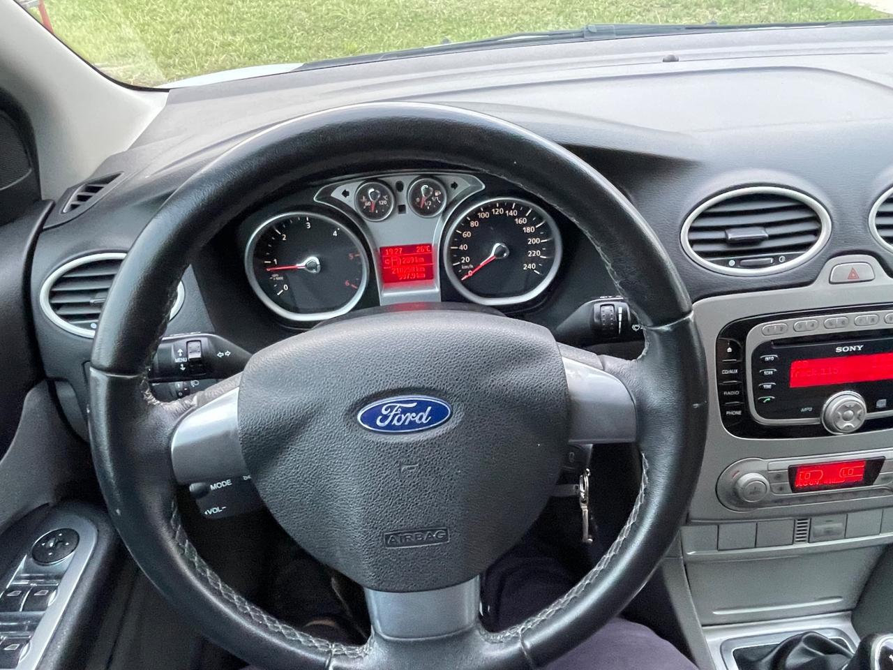 Ford Focus 1.6 TDCi titanum anno 2011 pronta uso