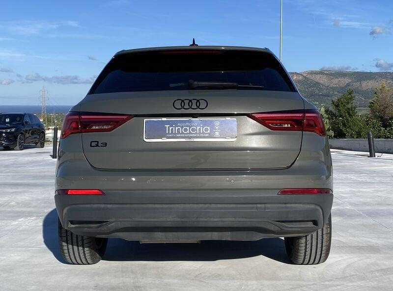 Audi Q3 Business 2.0 TDI 150CV 35