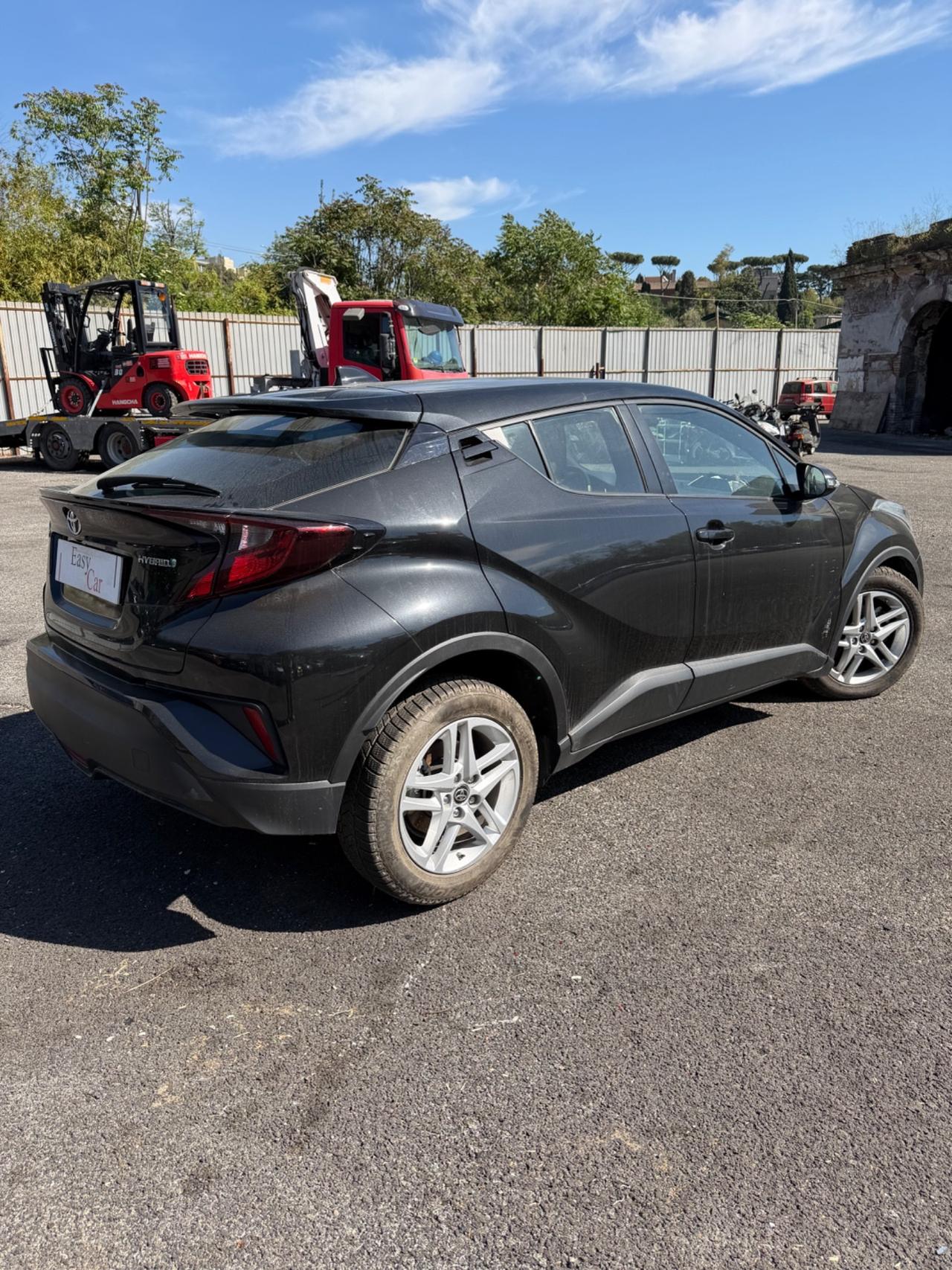 Toyota C-HR 1.8 Hybrid SINISTRATA