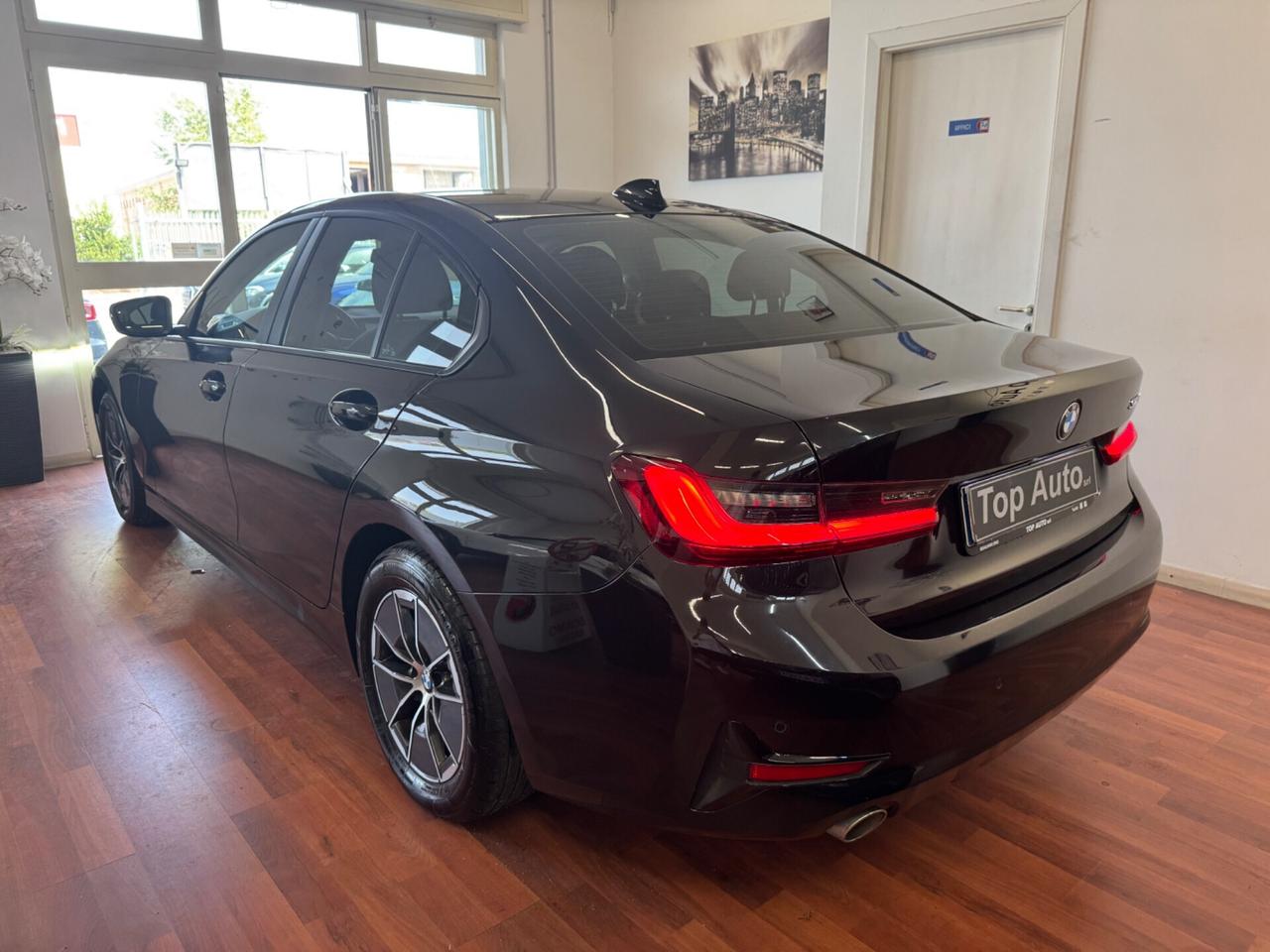 BMW 316 d 48 V AUT. SPORT / DARK NIGHT - 22