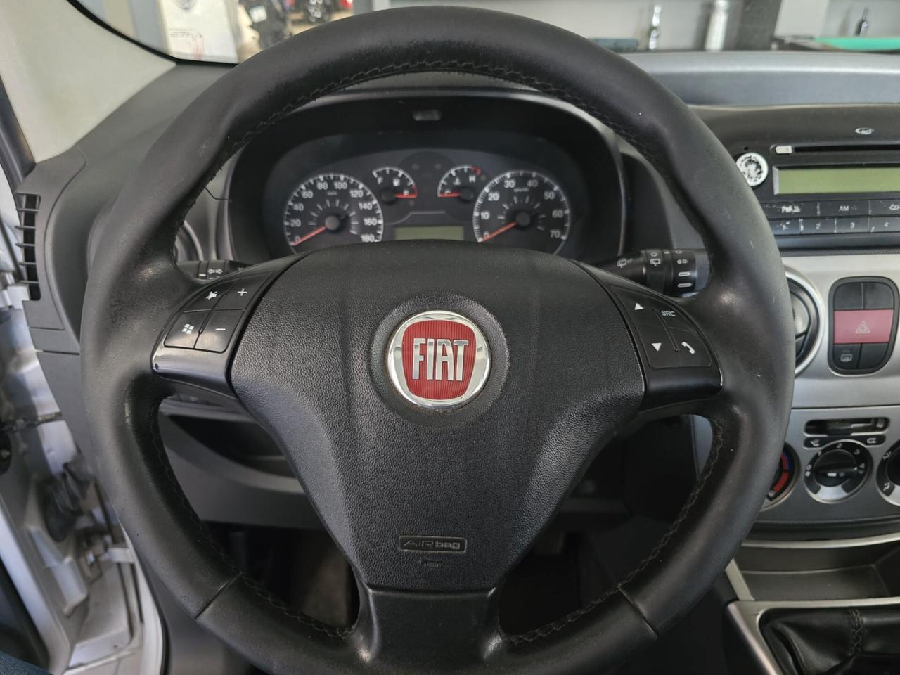 Fiat Qubo 1.3 MJT 75 CV Trekking