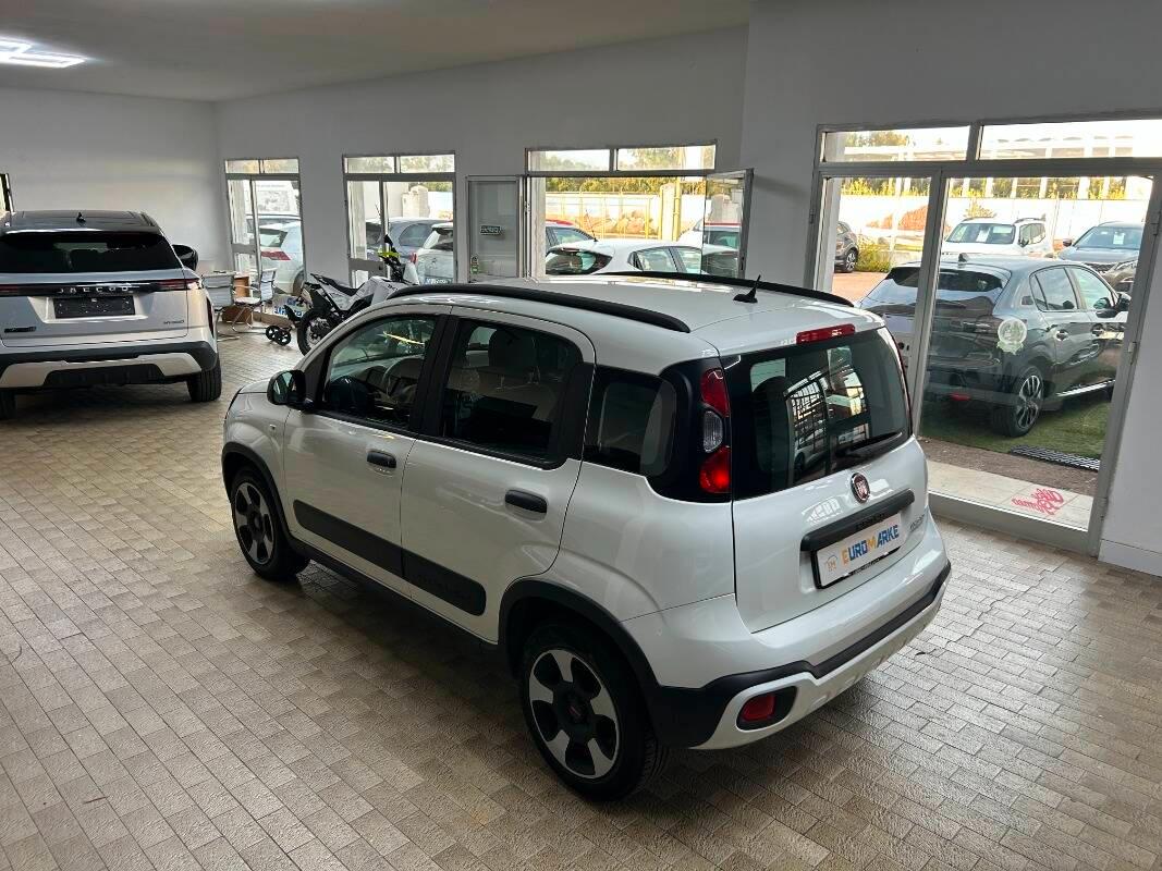 Fiat Panda 1.0 hybrid City Cross s&s 70cv