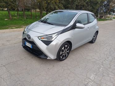 Toyota Aygo 1.0 VVT-i 72 CV 5 porte x-clusiv