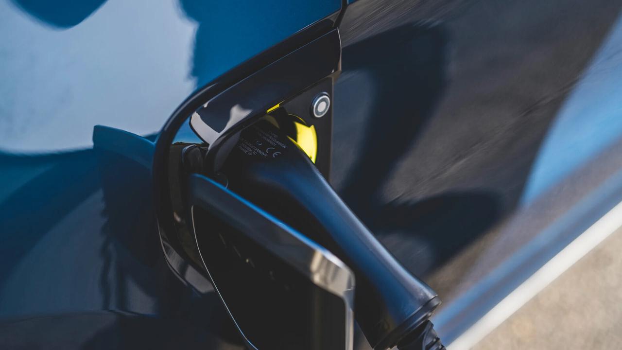 Lynk&co 01 Plug-in 179 cv Tetto/360/Led/cerchi 20/bicolore