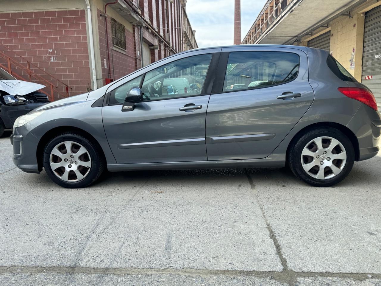 Peugeot 308 1.6 8V HDi 112CV cambio robototizzato 5p. Premium