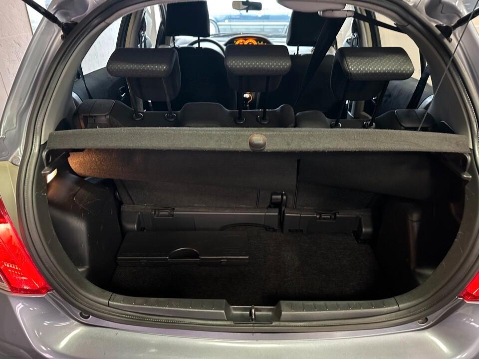 Toyota Yaris 5p 1.3 Sol - UnicoPro