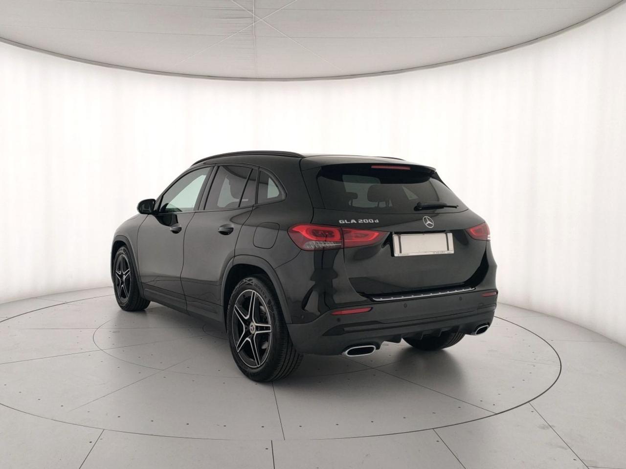 Mercedes-Benz GLA 200 d premium auto