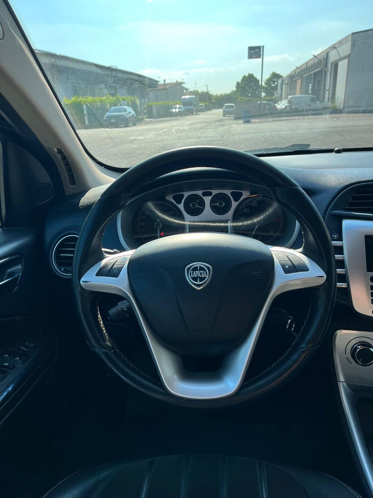 Lancia Delta 1.4 T-Jet 120 CV Silver Ecochic GPL